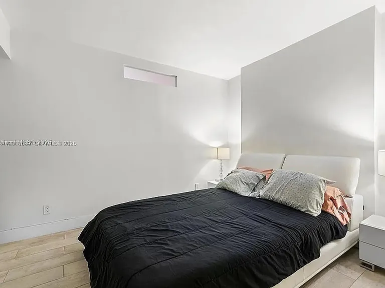 19390 Collins Ave #1519 — Photo 13