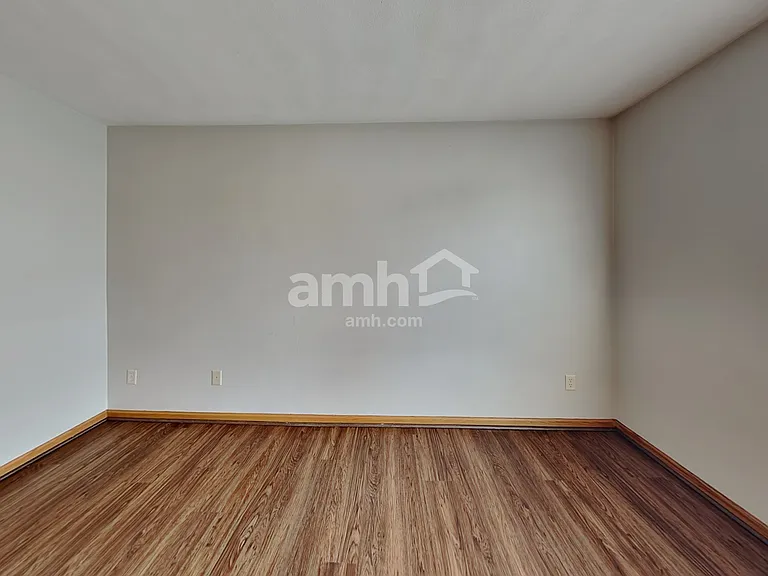 1268 Eds Pl — Photo 9