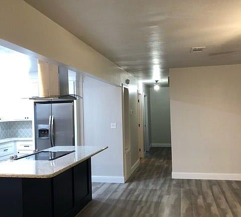 3rd image of 117 W College St