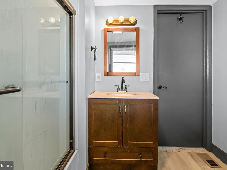 808 E Fort Ave — Photo 25