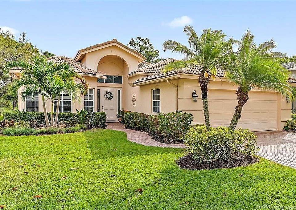1st image of 7665 Greenbrier Cir