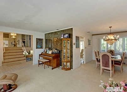 4th image of 33 Willa Way