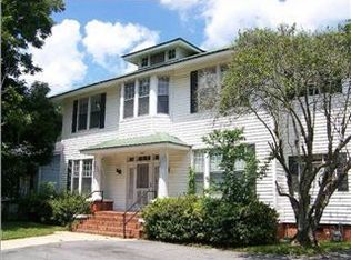 2012 Dauphin St, Mobile, AL 36606