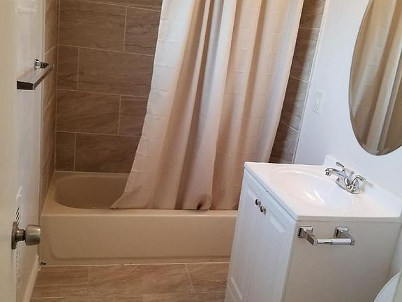 2nd image of 3932 Stevely Ave APT 14