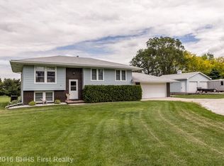 10815 NW 107th St, Granger, IA 50109