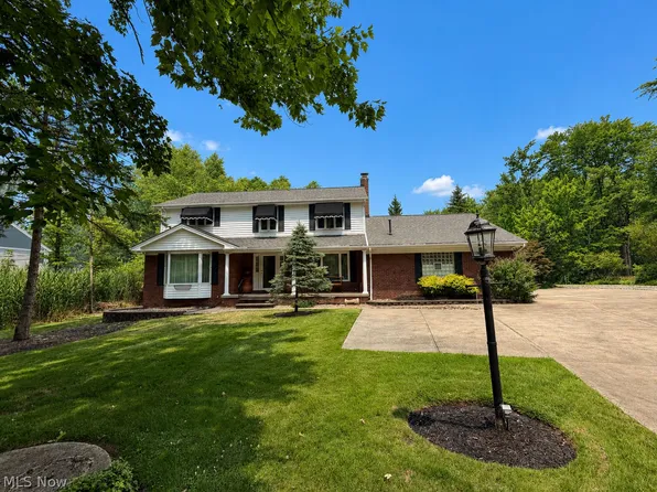 28399 Orange Meadow Ln, Orange, OH 44022
