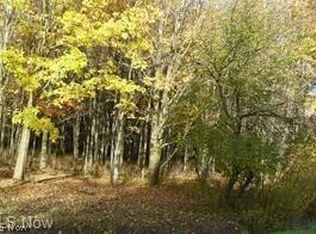 Middle Rd, Conneaut, OH 44030