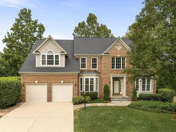 47476 Meadow Ridge Ct, Sterling, VA 20165