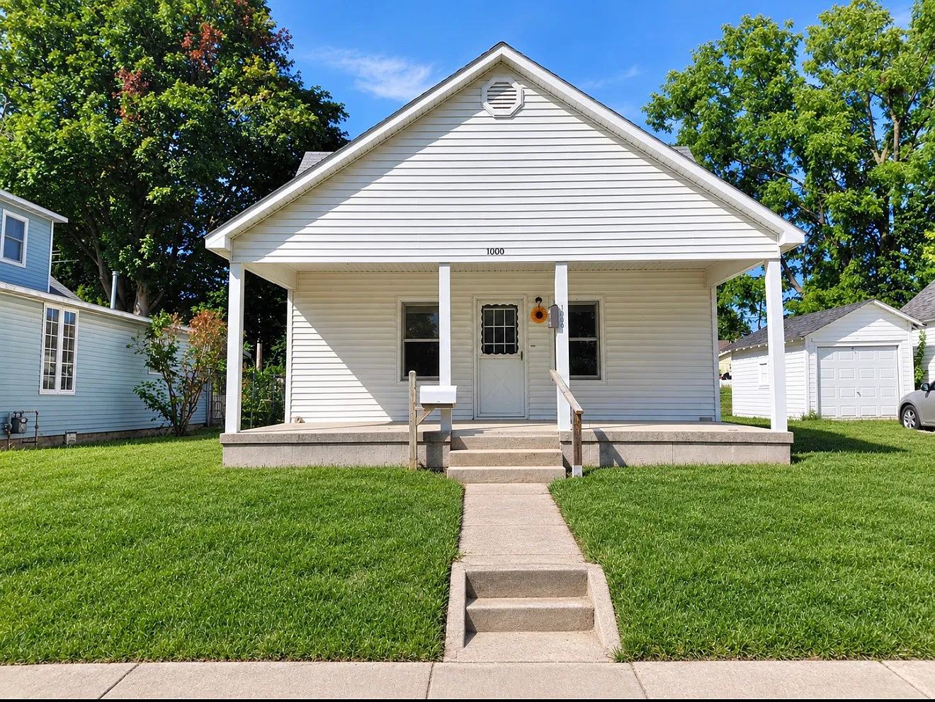 2 bed, 816 sqft, $850 — Photo 1