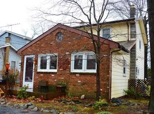 220 Fernhead Ave, Monroe Township, NJ 08831