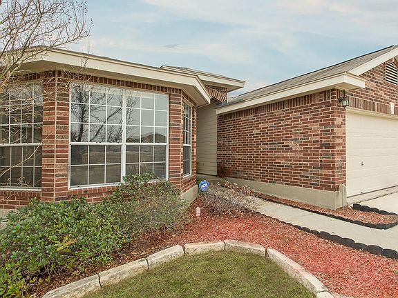 3rd image of 5119 Wood Glen Dr