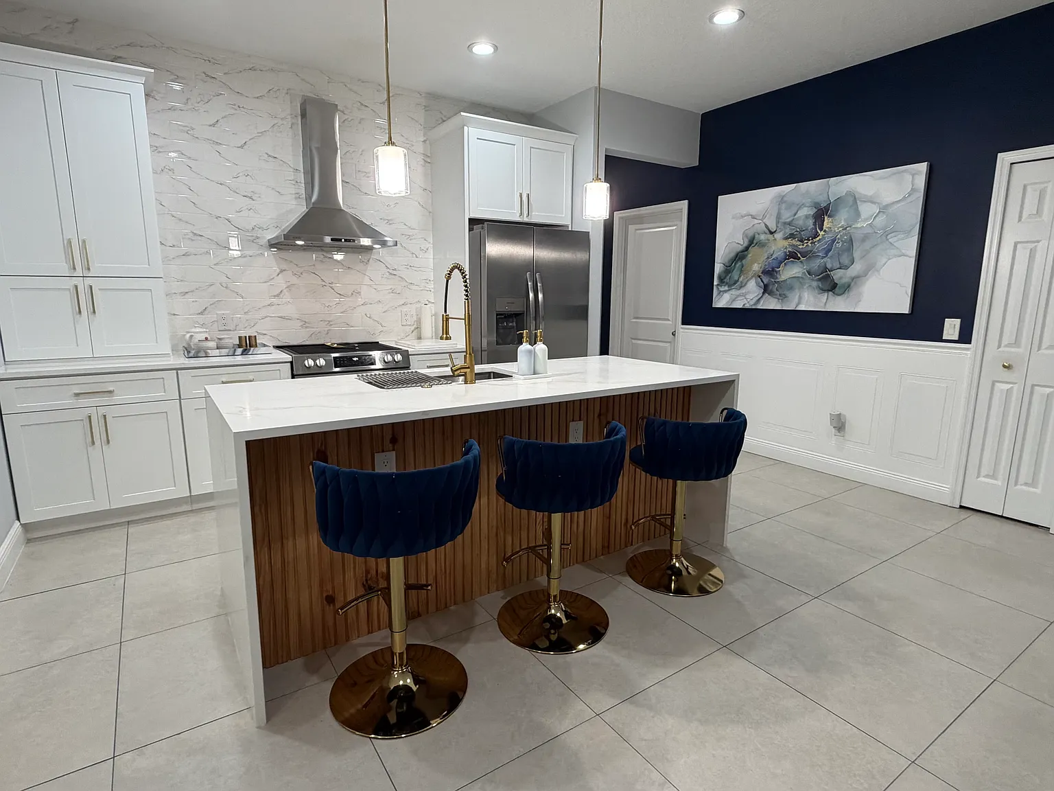 4 bed, 2202 sqft, $2,100 — Photo 4