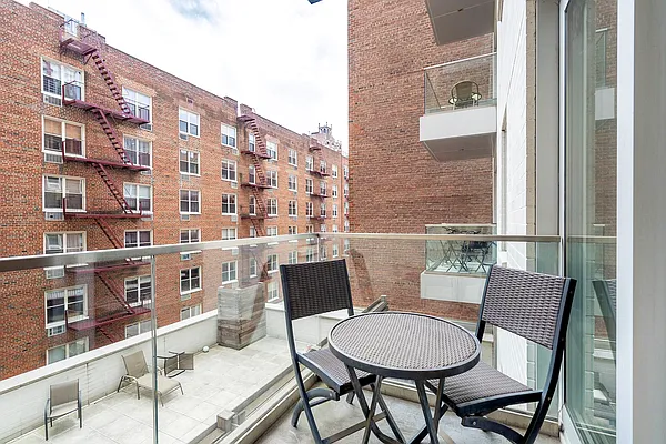 Sold by Level Group | media 7