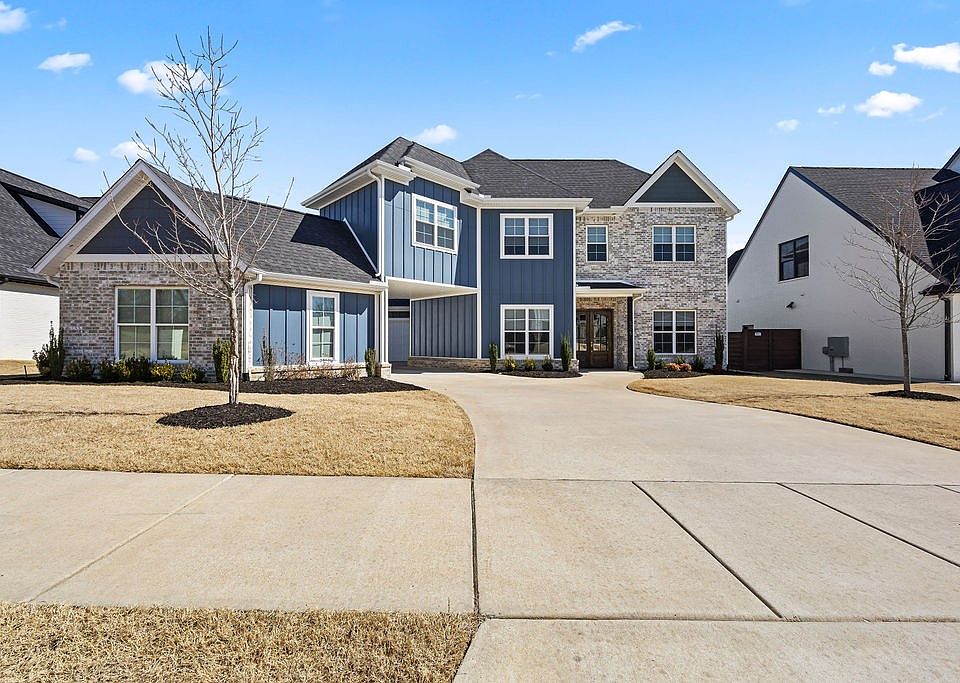 1st image of 505 SW Autumn Hills Rd