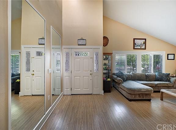 2nd image of 25507 Radbrook Pl