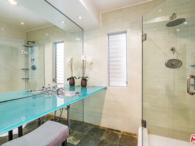 1410 S Bentley Ave #104 — Photo 7