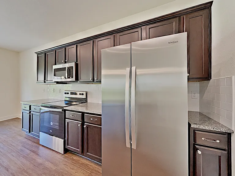 8619 Highfield Ave — Photo 5