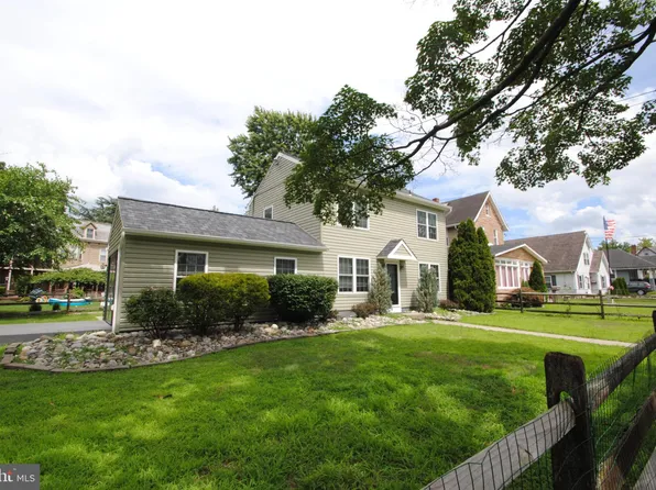 908 Garfield Ave, Palmyra, NJ 08065