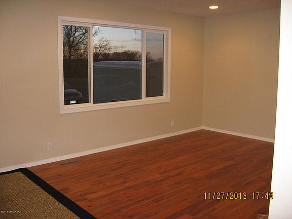 2nd image of 104 NW 1st Ave