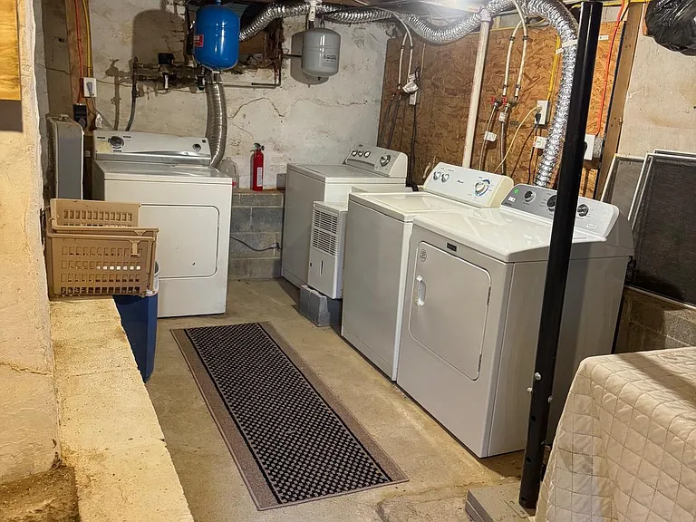 21 W Maple St #2 — Photo 11