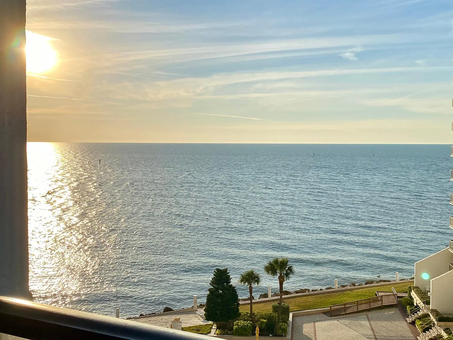 450 S Gulfview Blvd — Photo 1