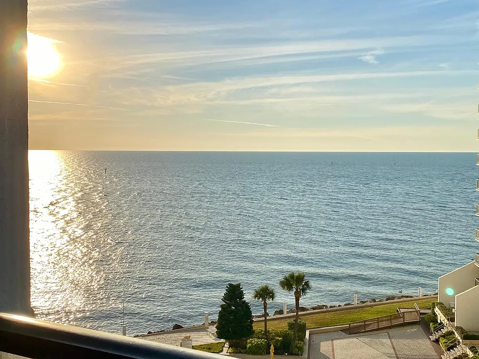 450 S Gulfview Blvd