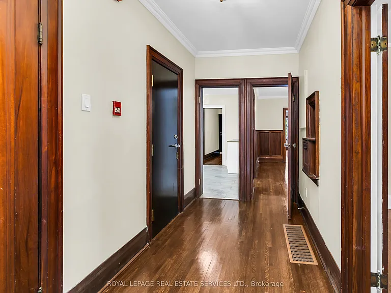 25 Braemar Ave #MAIN — Photo 33