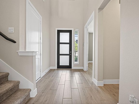 5th image of 7219 Bayberry Crescent Ln