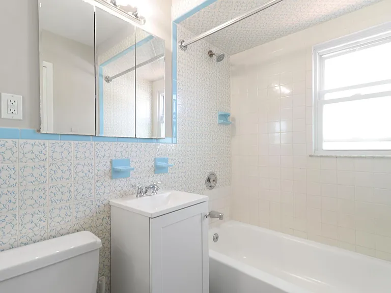 303 Lincoln Blvd #303 — Photo 7