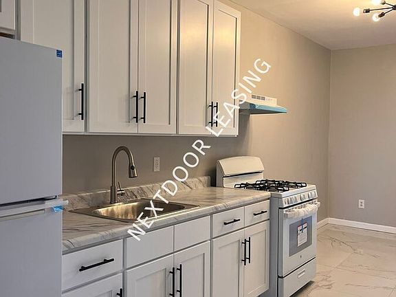 5th image of 62 Cambridge Ave #5M