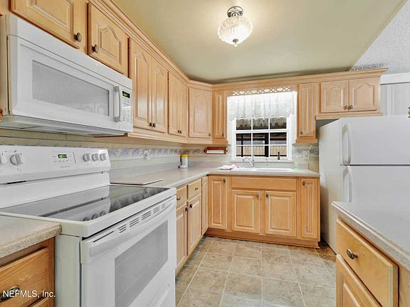 4th image of 63 Saratoga Cir S
