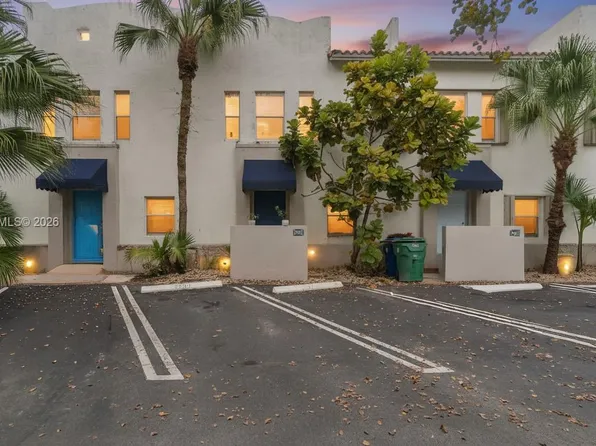 3067 Center St #17, Miami, FL 33133