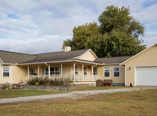 17202 Winwood Ranch Rd, Siloam Springs, AR 72761