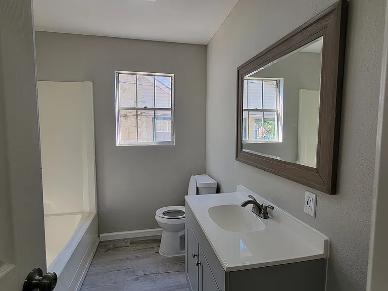 1615 Outer Dr — Photo 6
