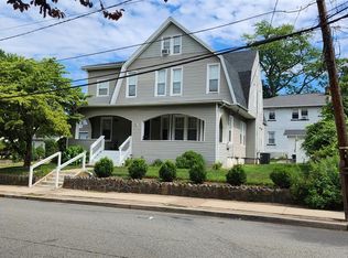 245 Hillside Ave, Leonia, NJ 07605