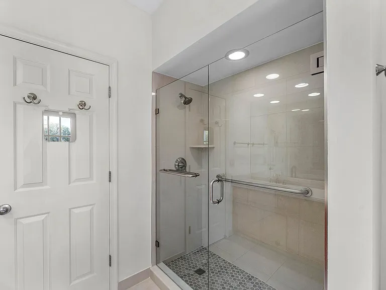 1851 Thatch Palm Dr — Photo 25