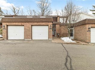 2166 Upper Middle Rd #3, Burlington, ON L7P2Z8