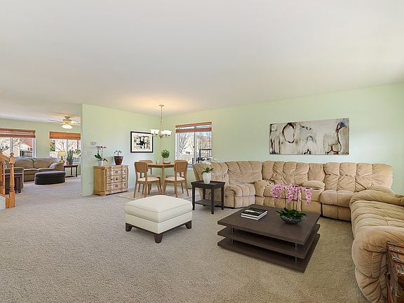 4th image of 25138 W Presidential Ave