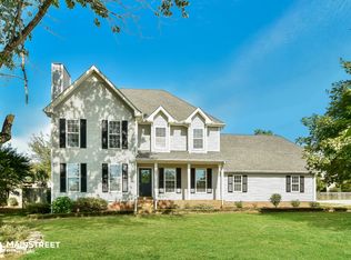 1202 Douglas Bend Rd, Gallatin, TN 37066