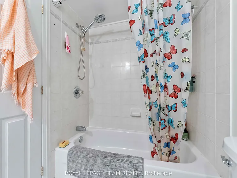 16 Cohen Ave — Photo 20