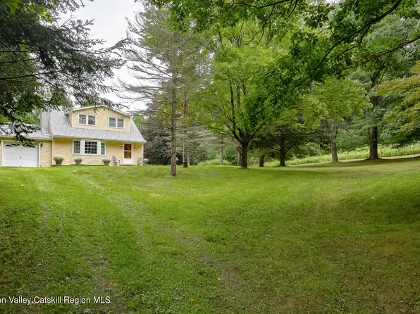 404 Schultz Hill Road, Pine Plains, NY 12567