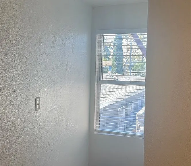 218 E 25th St — Photo 17