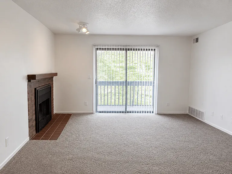 Candlewyck Apartments — Photo 50