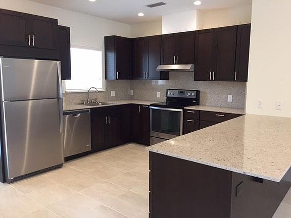 Kitchen Pic 1