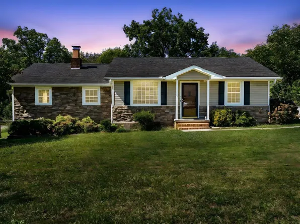 103 Stadium Dr, Greenville, SC 29609