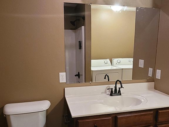 5th image of 1104 Duncan St #4