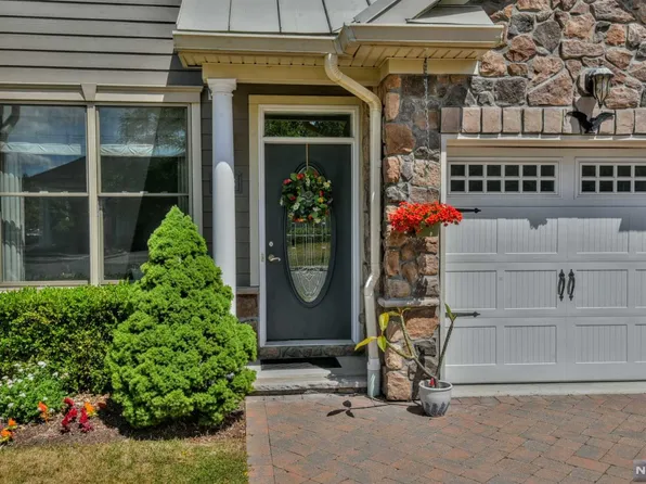 1206 Whitney Ln, Allendale, NJ 07401