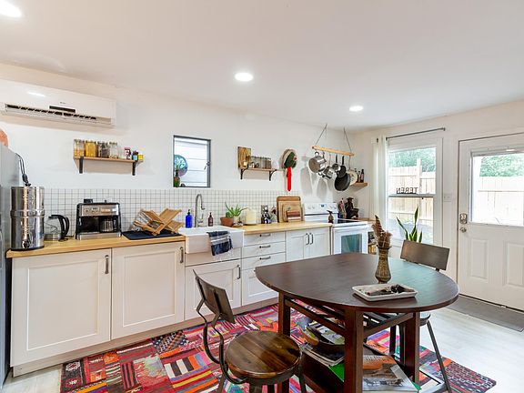 mini split heat & cooling