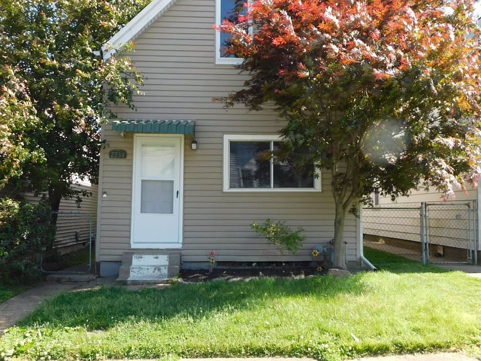 1st image of 2734 W Virginia St
