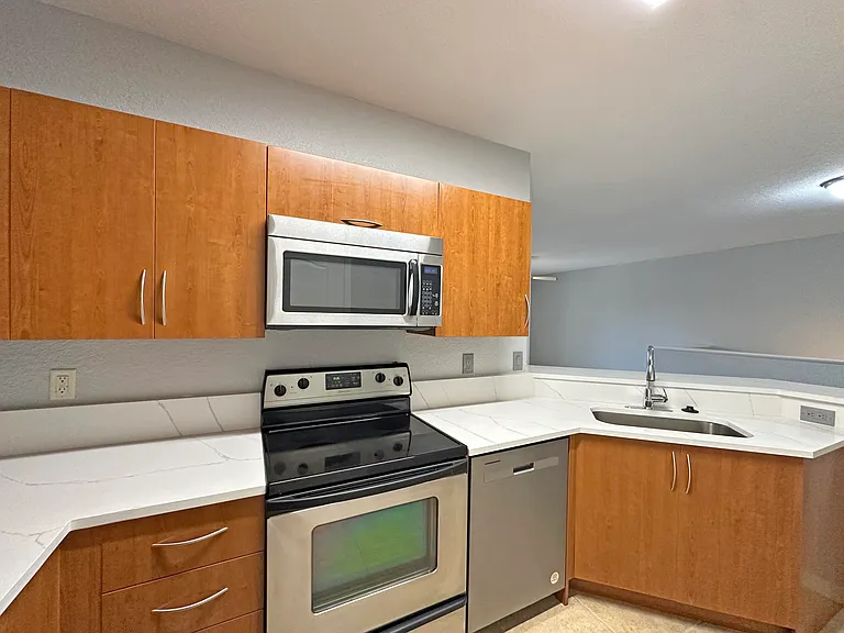 160 SW Peacock Blvd #31-206 — Photo 7